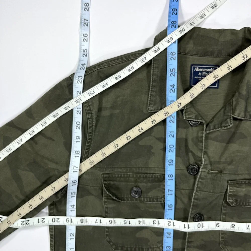 A&F Men's XS Military Shirt Jacket Army Green Camo Button Down Cotton Shacket - Picture 15 of 16